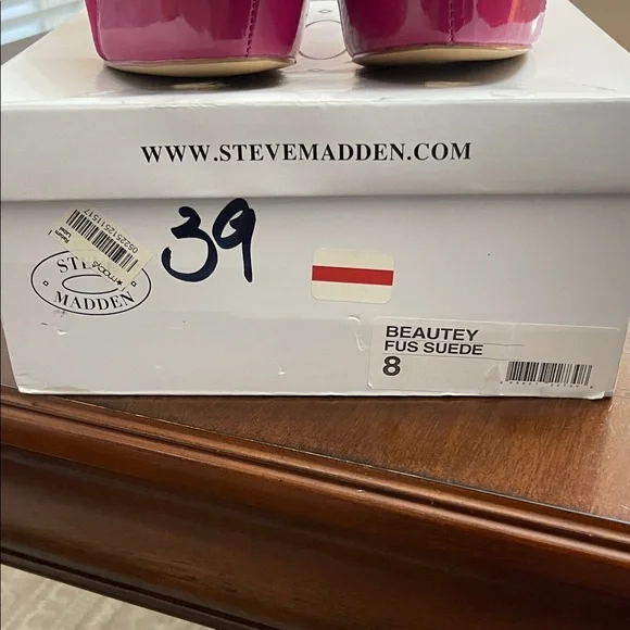 Steve Madden Fuchsia Suede Heels - Picture 2 of 4